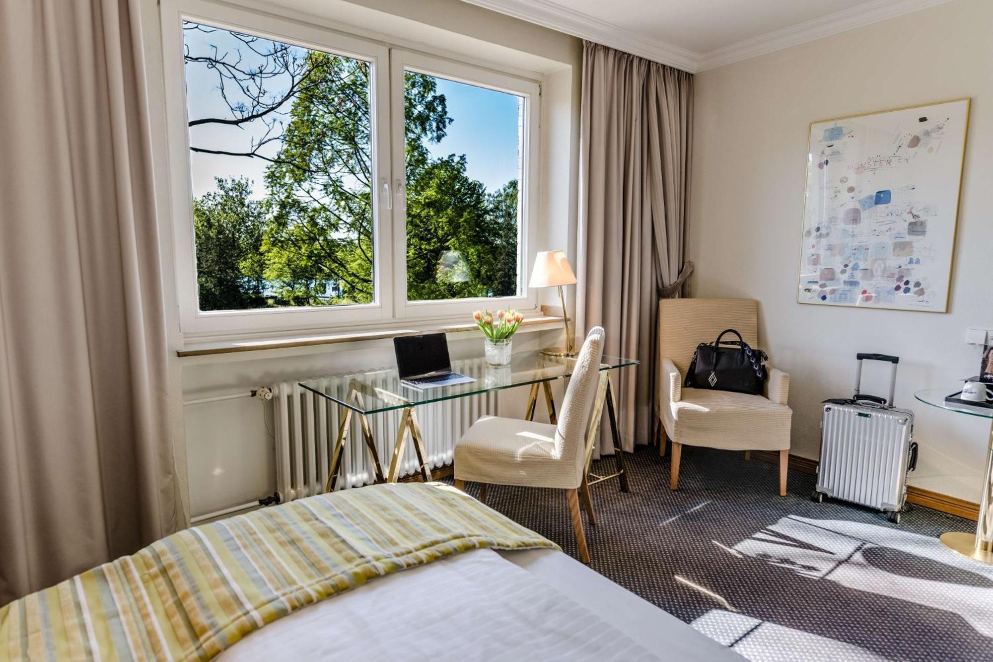 Best Western Premier Seehotel Krautkraemer Munster  Bagian luar foto